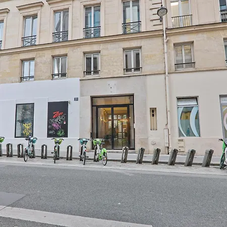 Palais Royal Musee Du Louvre Free Netflix *